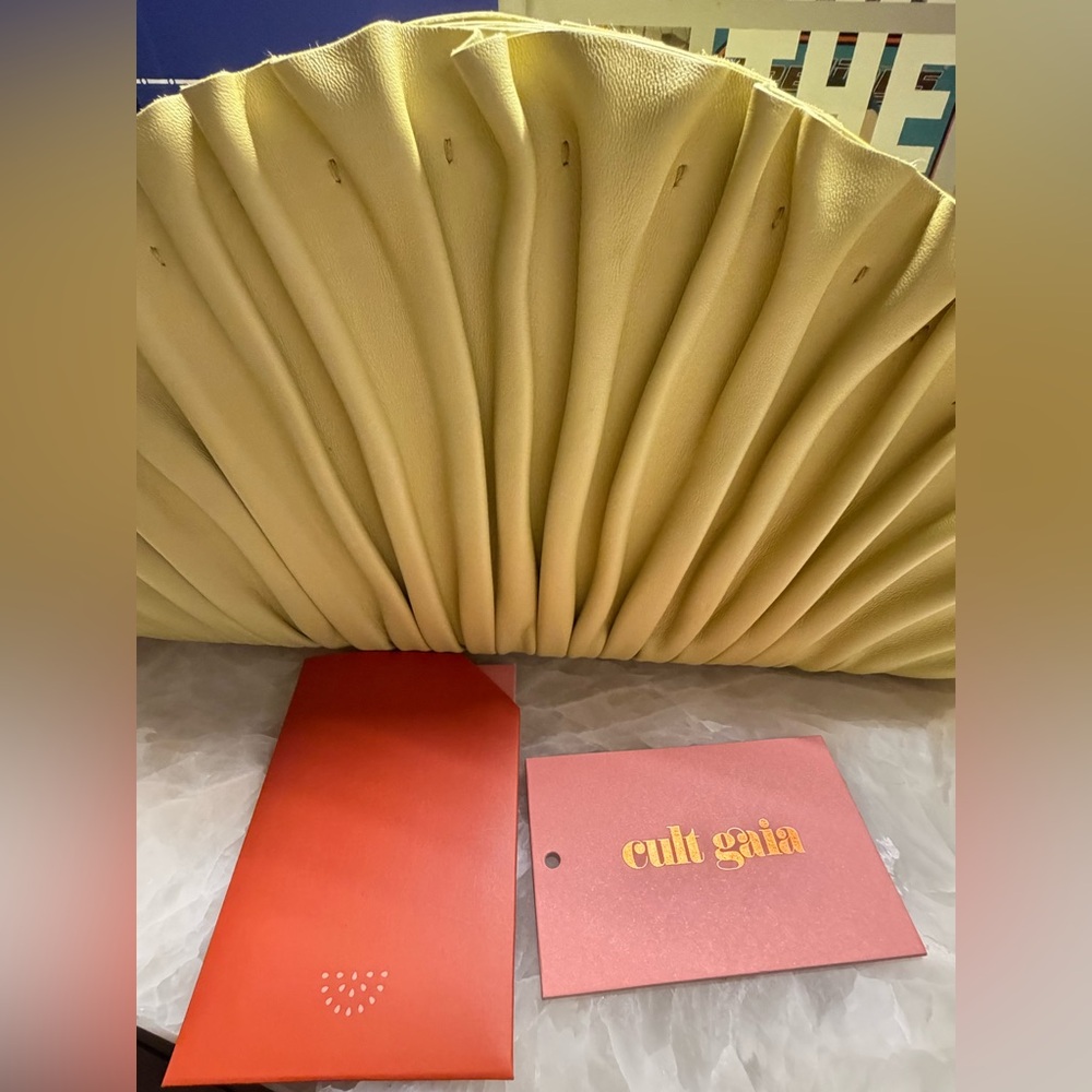 Cult Gaia Nala Ruched Clutch - Picture 9 of 11